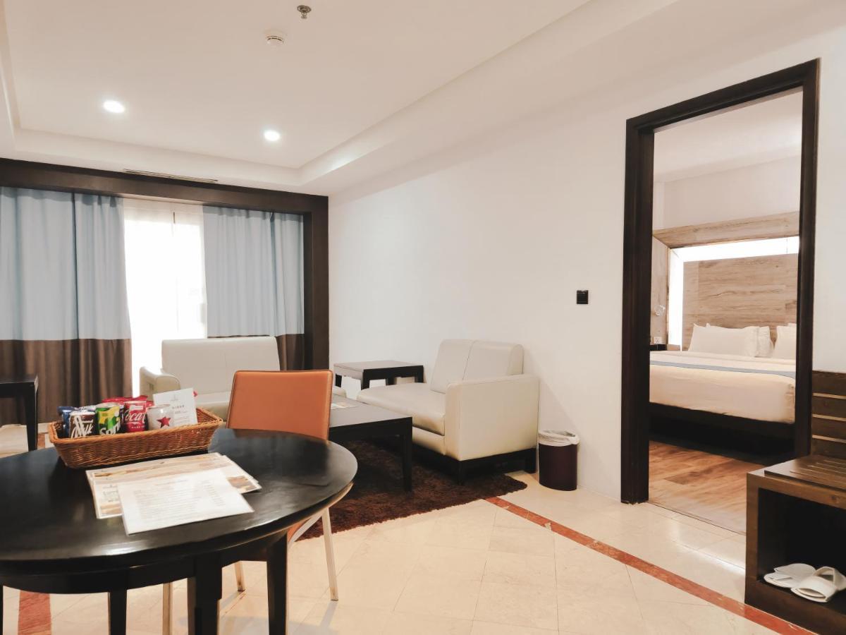 Ap Premier Batam Hotel Nagoya Exterior foto
