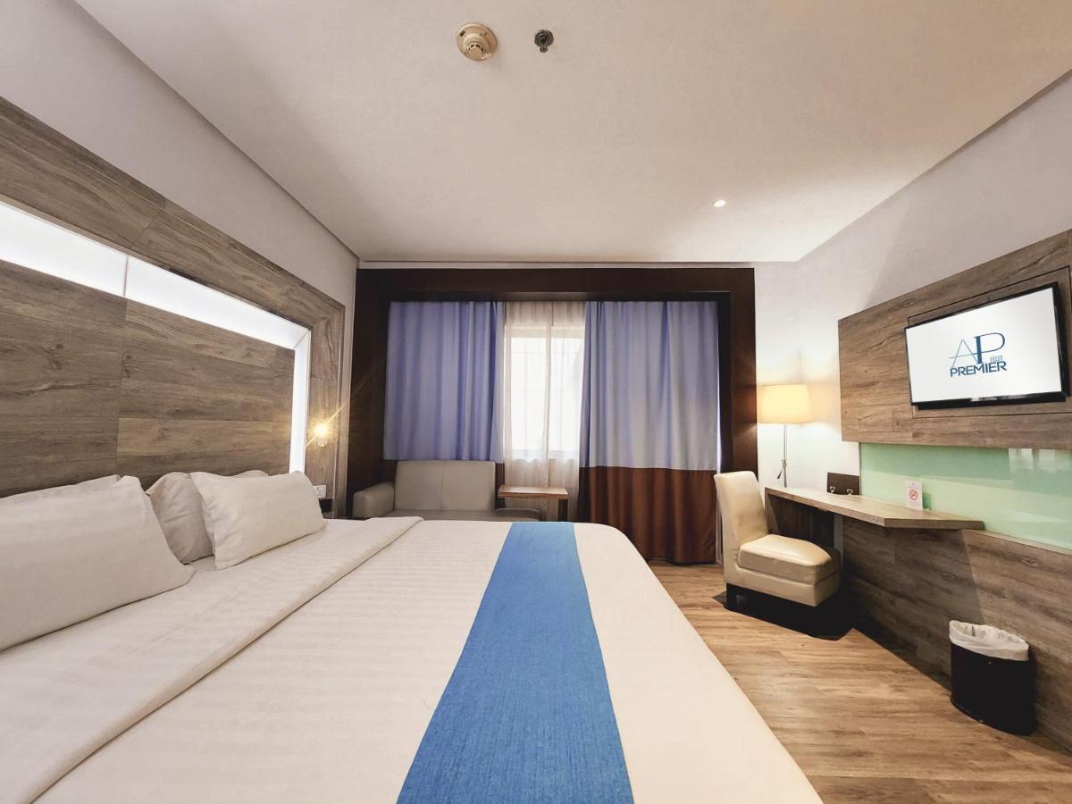 Ap Premier Batam Hotel Nagoya Exterior foto